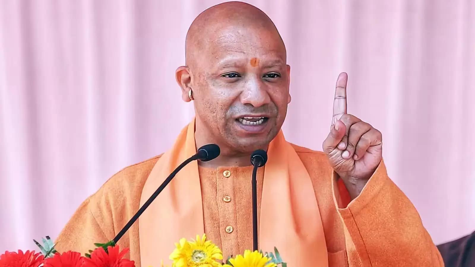 सीएम योगी आदित्यनाथ ने राहुल गांधी और कांग्रेस पर लोकसभा में हंगामे को लेकर निशाना साधा