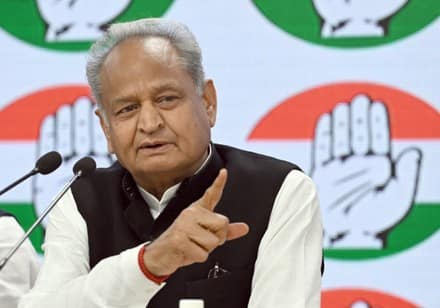 Ashok Gehlot Statement: ‘पार्टी से कभी कोई पद नहीं मांगूंगा’, राजस्थान कांग्रेस में उठापटक के बीच बड़ा बयान