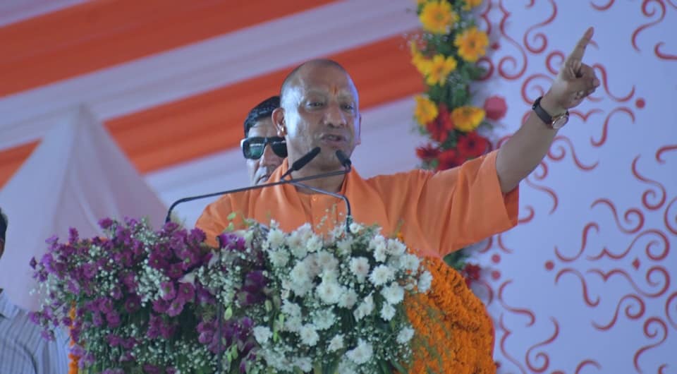 रामपुर में सीएम योगी: शाहबाद में 690 करोड़ की 102 परियोजनाओं का लोकार्पण-शिलान्यास, सुरक्षा के कड़े इंतजाम