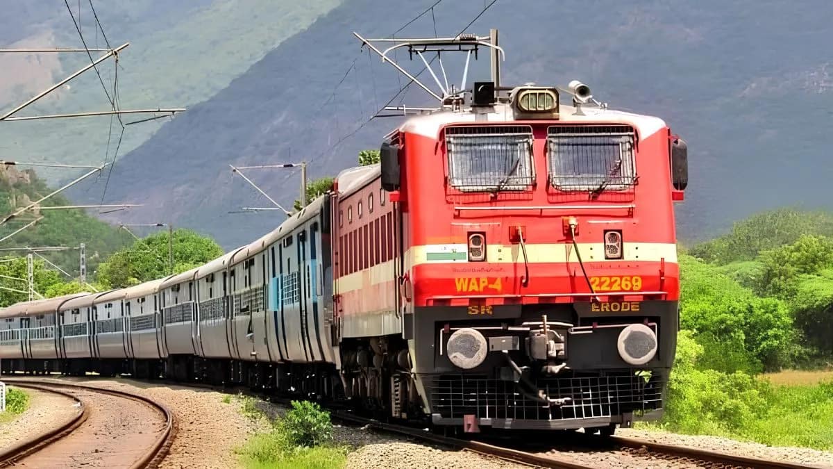 रक्षाबंधन पर रेलवे का तोहफा, चलेंगी 14 स्पेशल ट्रेनें, दिल्ली-NCR से कहां-कहां जाएंगी?
