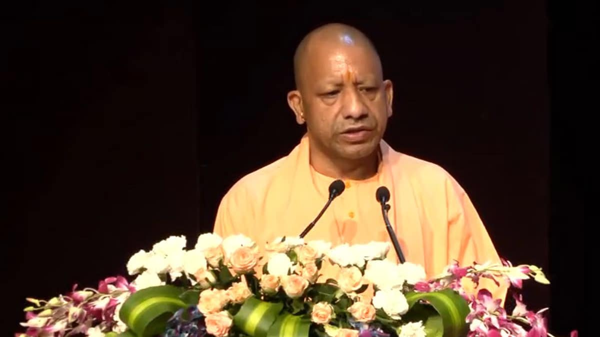 योग और आयुष की समृद्ध परंपरा: गोरखपुर में महायोगी गुरु गोरक्षनाथ आयुष विश्वविद्यालय के उद्घाटन से यूपी बनेगा हेल्थ टूरिज्म का हब